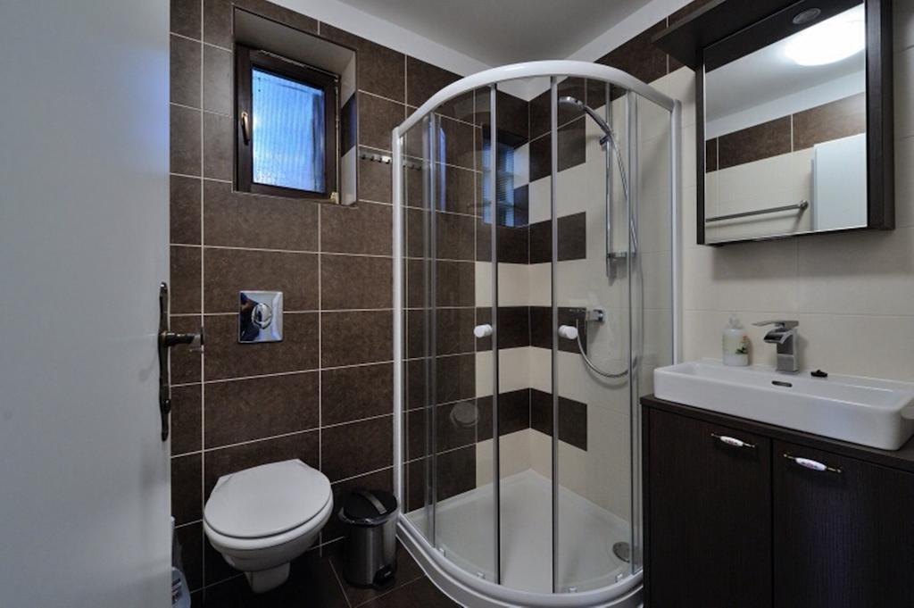Apartment Drvena Kuca Gornji Zvecaj